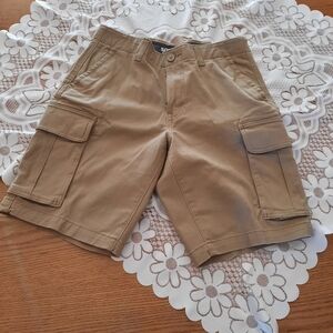 New Sonoma Tan Cargo Shorts Size 30